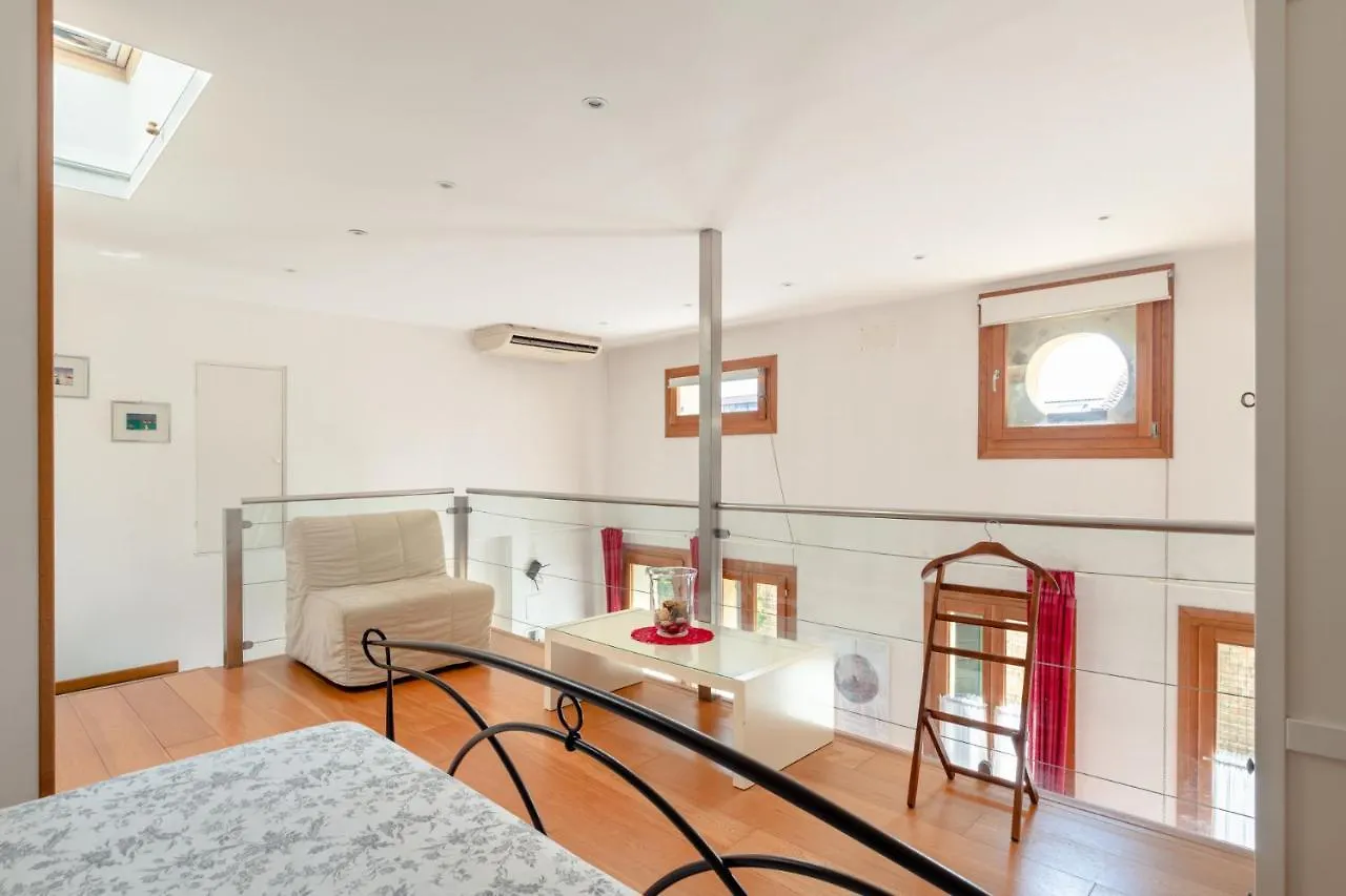 Al Campanile Madonna Dell'Orto Apartment Venice