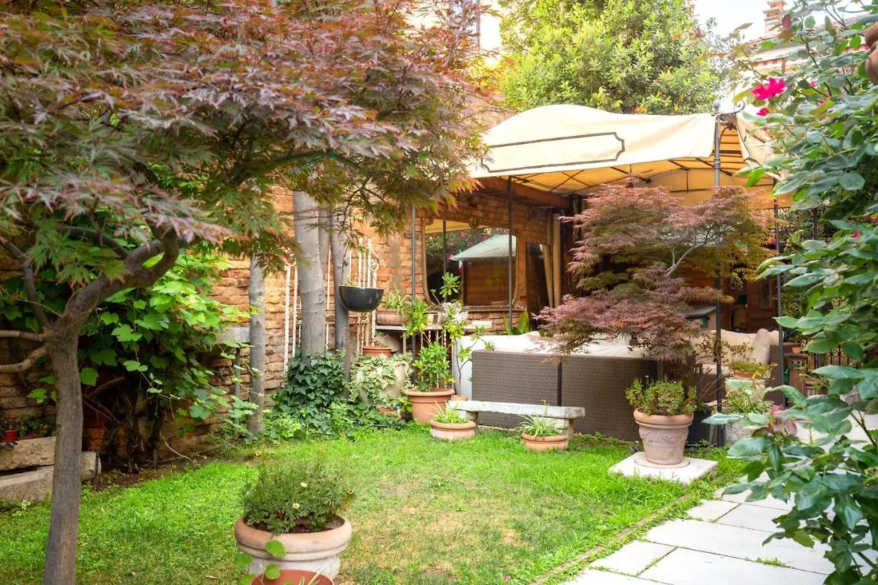 Al Campanile Madonna Dell'Orto Apartment Venice Italy