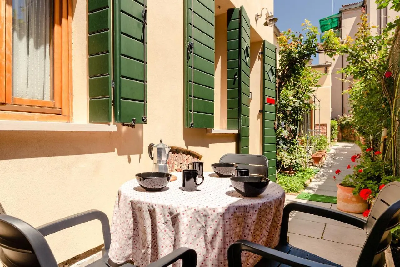 Al Campanile Madonna Dell'Orto Apartment Venice