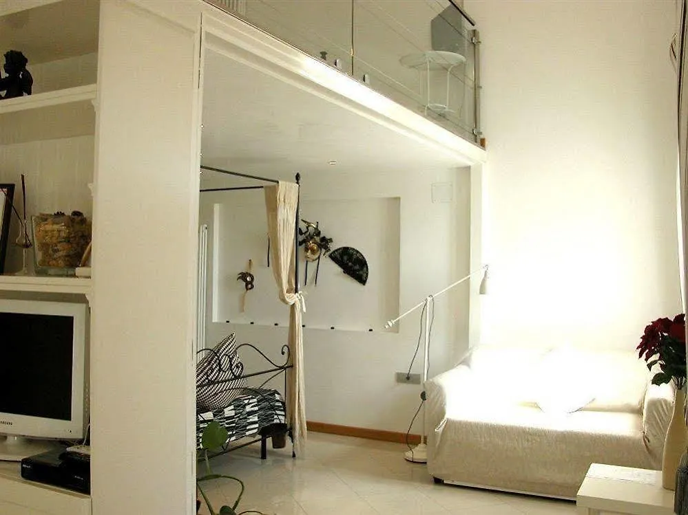 Al Campanile Madonna Dell'Orto Apartment Venice 0*,  Italy