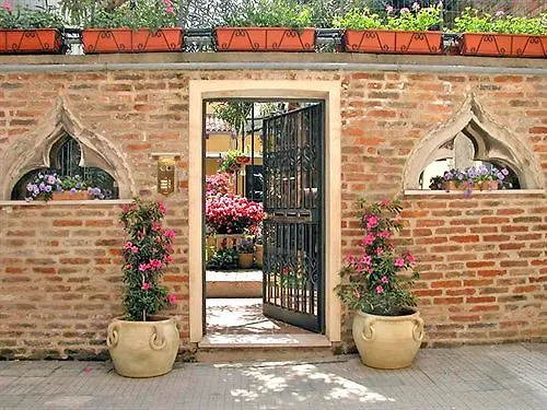 Al Campanile Madonna Dell'Orto Apartment Venice